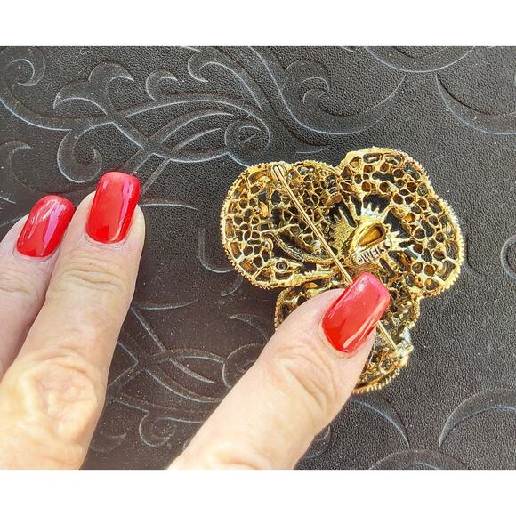 Signed Vintage Weiss Brooch Cluster Red Design Prong set  Pink & Red RHINESTONES - Picture 4 of 5